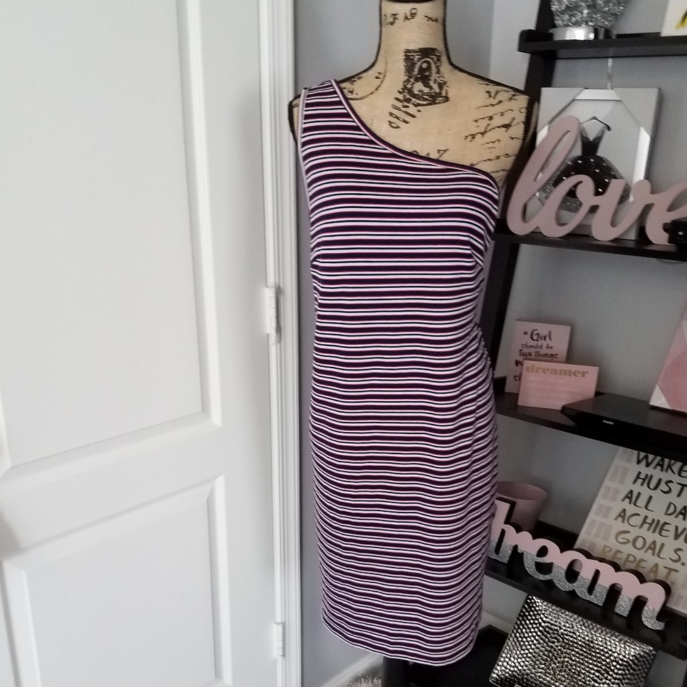 One shoulder dress